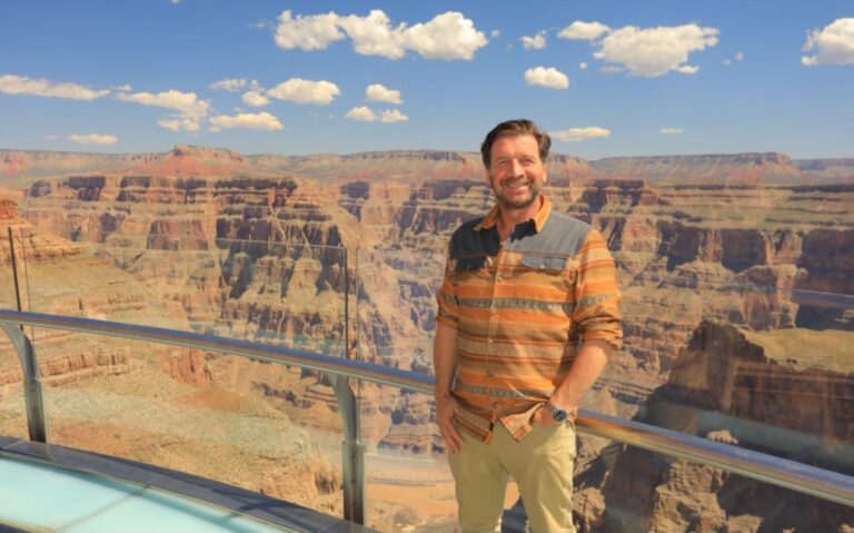 Nick Knowles Into the Grand Canyon on SBS
